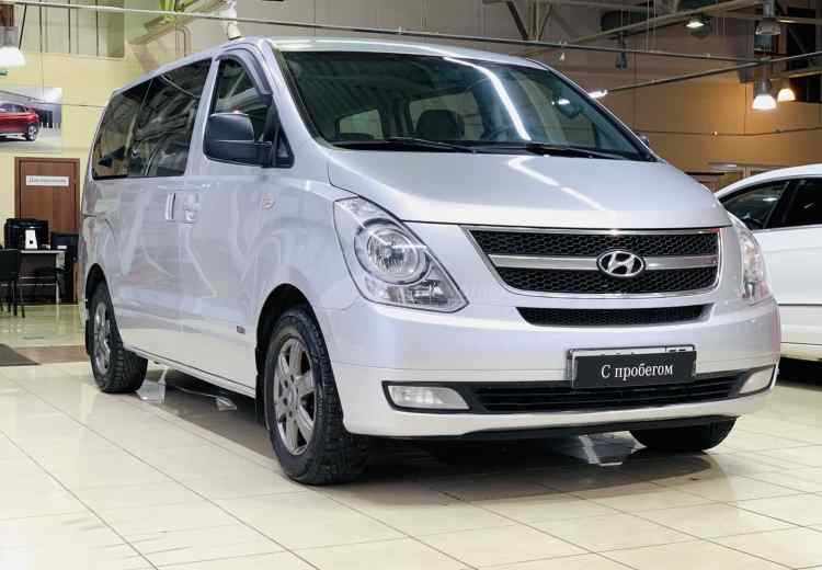 Hyundai Grand Starex