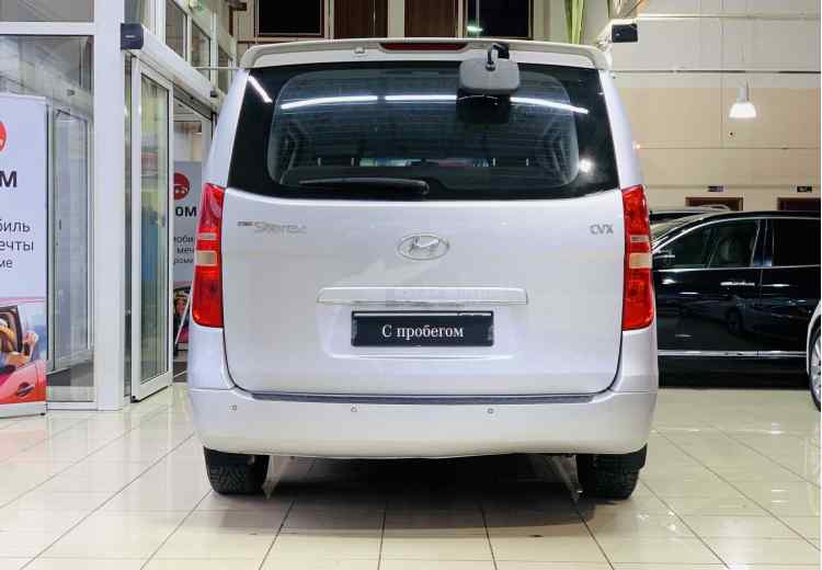 Hyundai Grand Starex