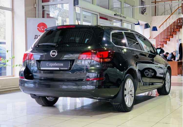 Opel Astra J Рестайлинг