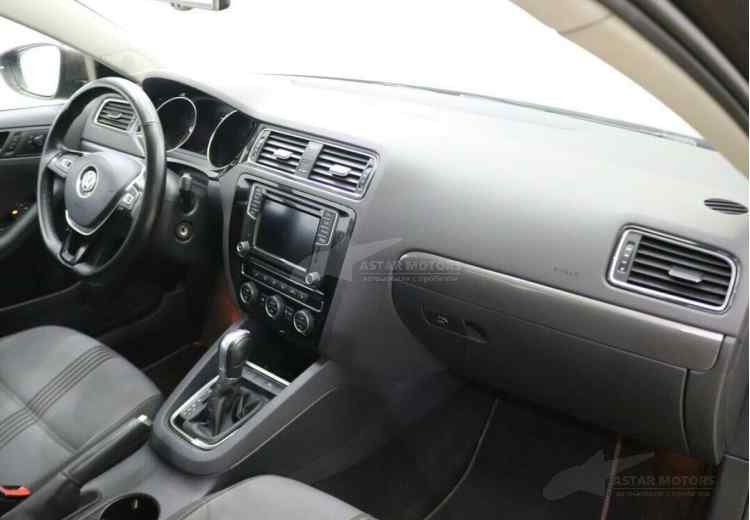 Volkswagen Jetta VI Рестайлинг