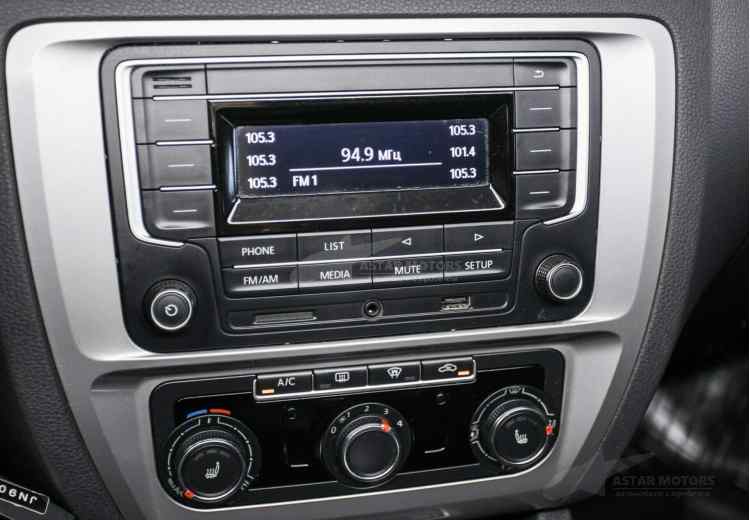 Volkswagen Jetta VII