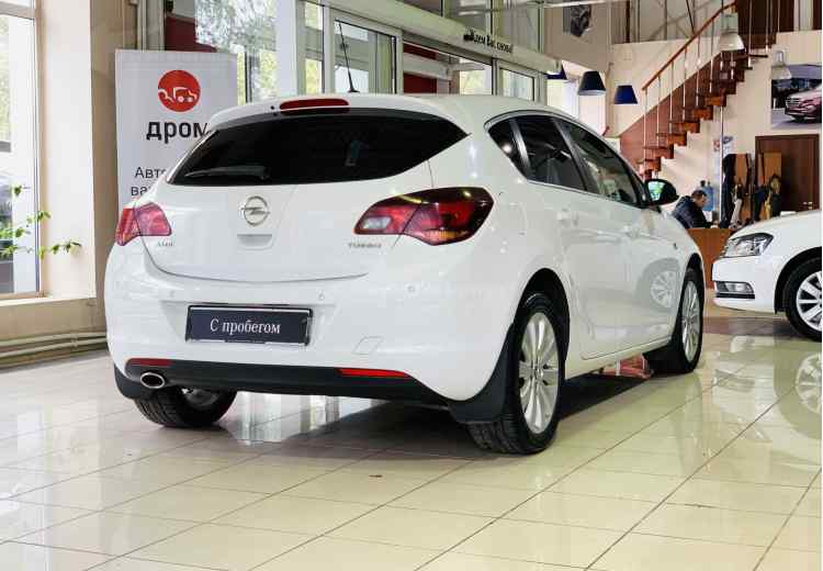 Opel Astra J Рестайлинг