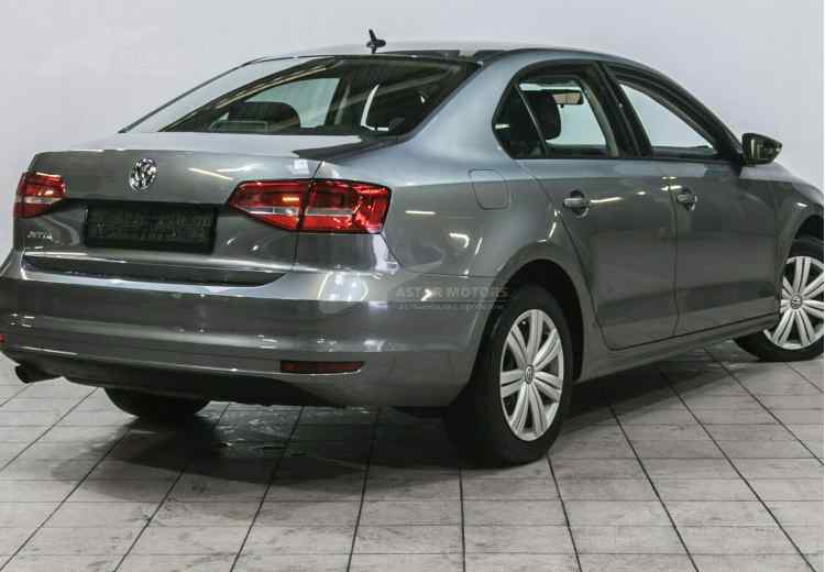 Volkswagen Jetta VI Рестайлинг