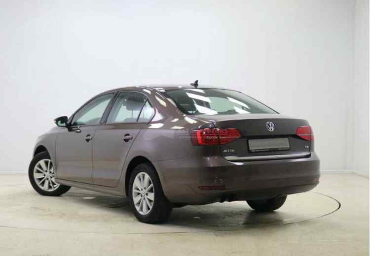 Volkswagen Jetta VI Рестайлинг