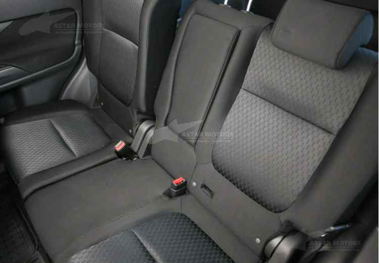 Mitsubishi Outlander III