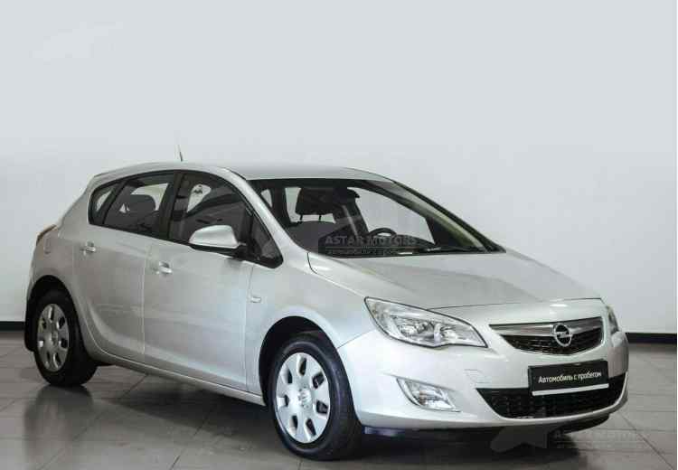 Opel Astra J
