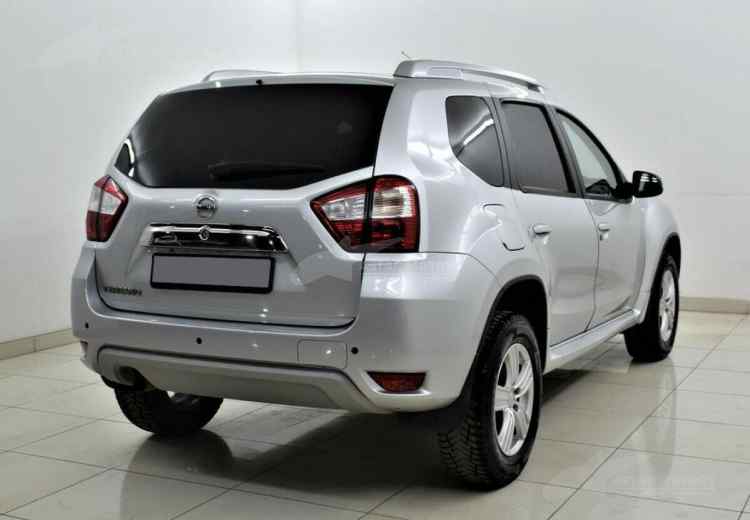 Nissan Terrano III (D10)