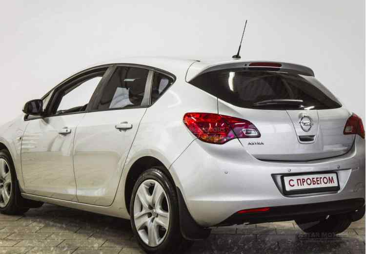 Opel Astra J Рестайлинг