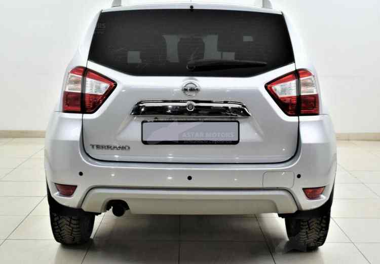 Nissan Terrano III (D10)