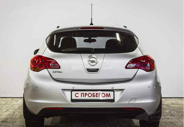 Opel Astra J Рестайлинг