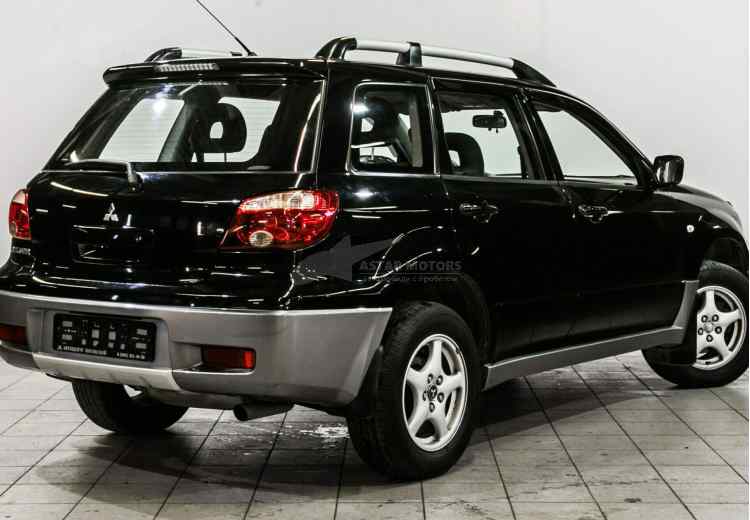 Mitsubishi Outlander II