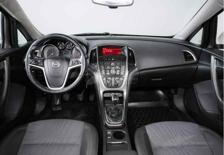 Opel Astra J Рестайлинг