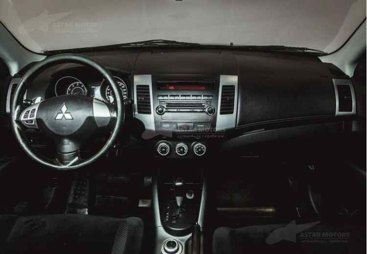 Mitsubishi Outlander II Рестайлинг