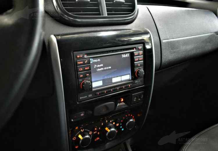 Nissan Terrano III (D10)