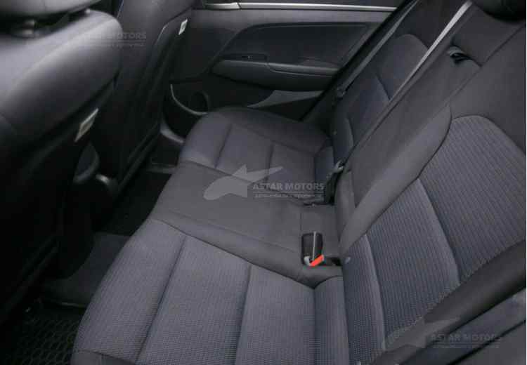 Hyundai Elantra VI (AD)