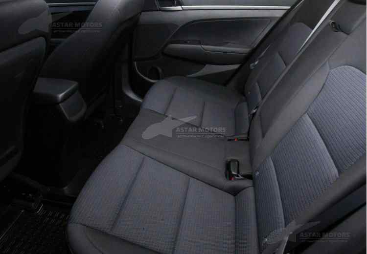 Hyundai Elantra VI (AD)