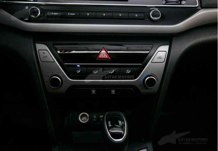 Hyundai Elantra VI (AD)