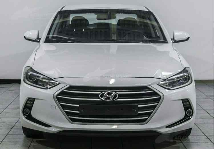 Hyundai Elantra VI (AD)