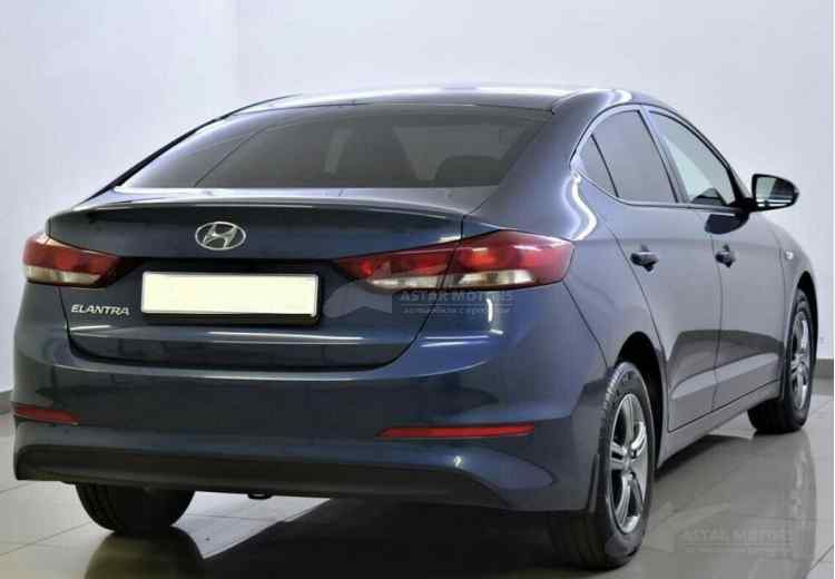 Hyundai Elantra VI (AD)