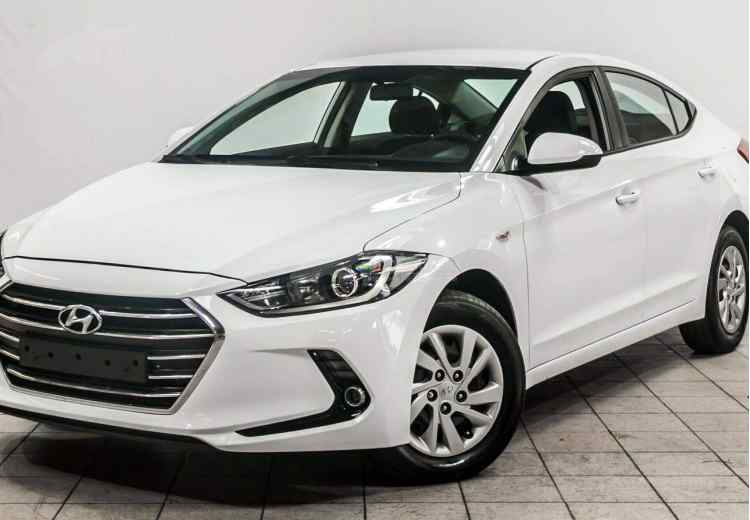 Hyundai Elantra VI (AD)