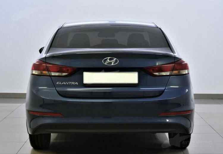 Hyundai Elantra VI (AD)