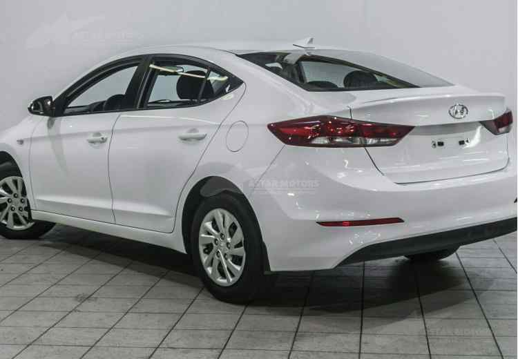 Hyundai Elantra VI (AD)
