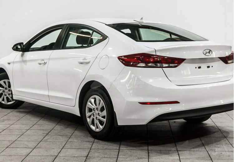 Hyundai Elantra VI (AD)