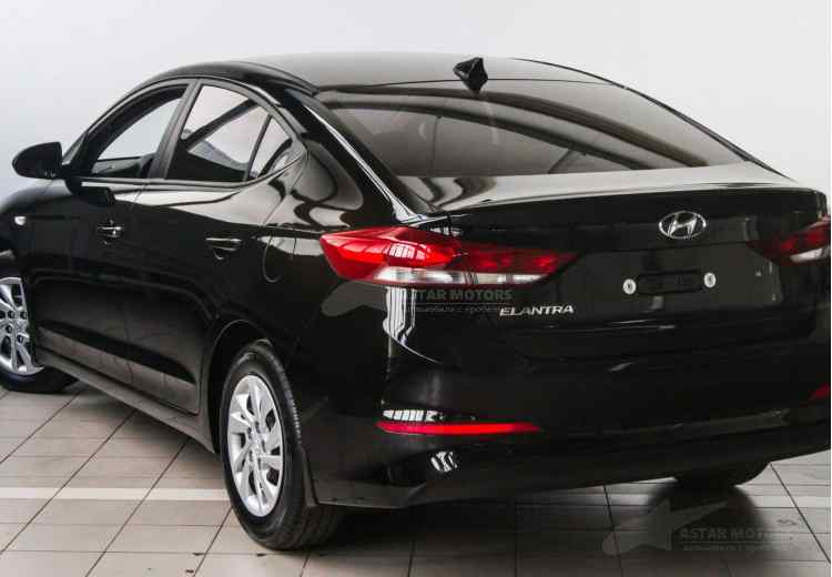 Hyundai Elantra VI (AD)