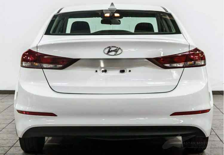 Hyundai Elantra VI (AD)