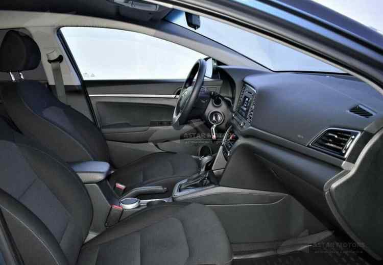 Hyundai Elantra VI (AD)