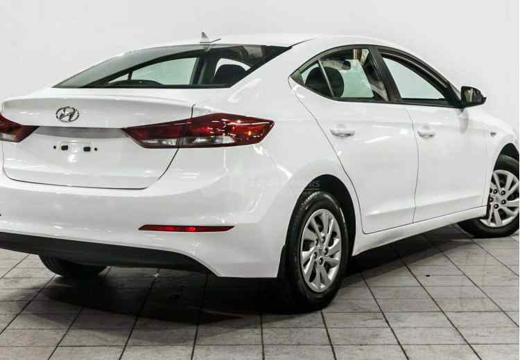 Hyundai Elantra VI (AD)