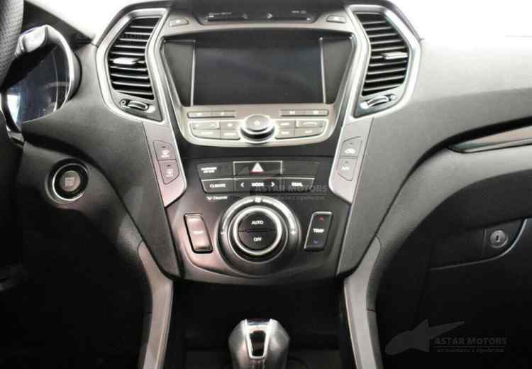 Hyundai Santa Fe III