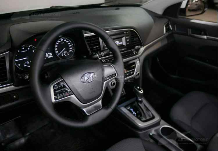 Hyundai Elantra VI (AD)