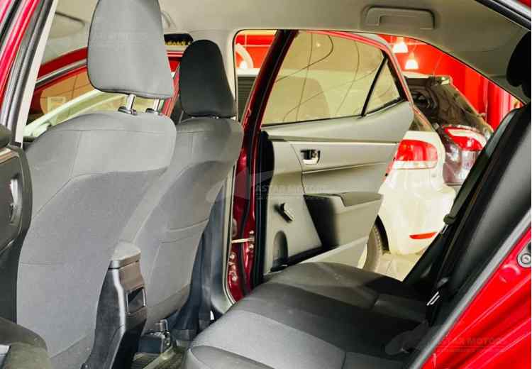 Toyota Corolla XI (E160, E170) Рестайлинг