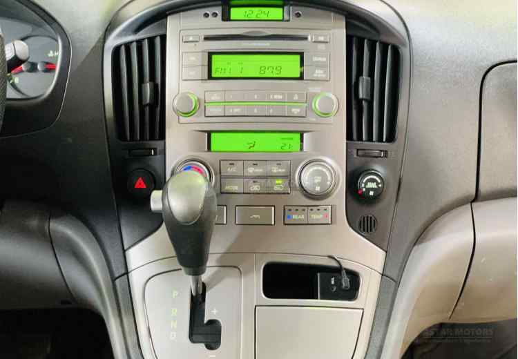 Hyundai Grand Starex