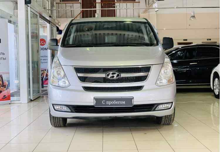 Hyundai Grand Starex