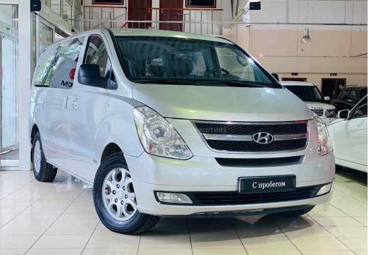 Hyundai Grand Starex