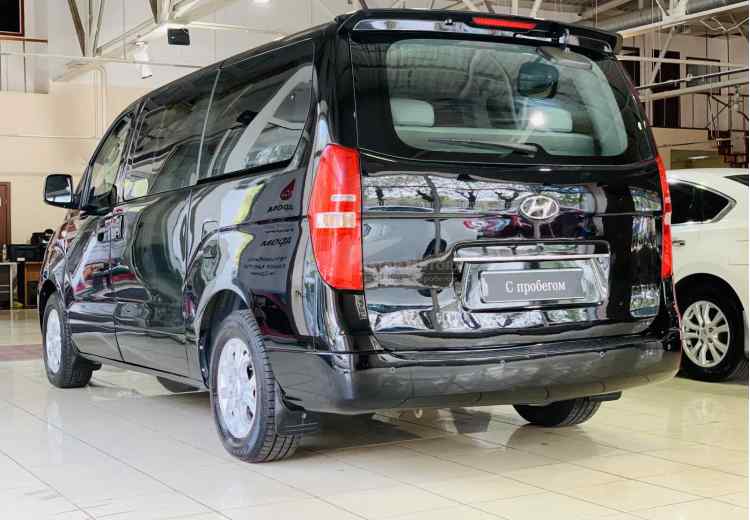 Hyundai Grand Starex