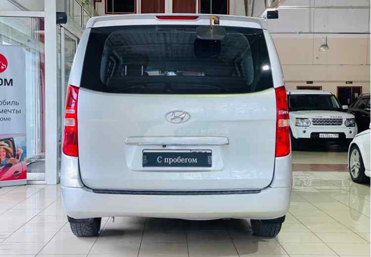 Hyundai Grand Starex