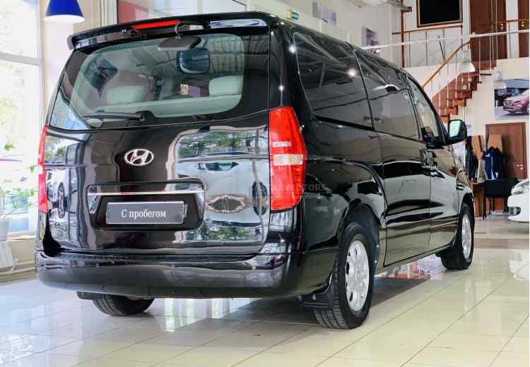 Hyundai Grand Starex
