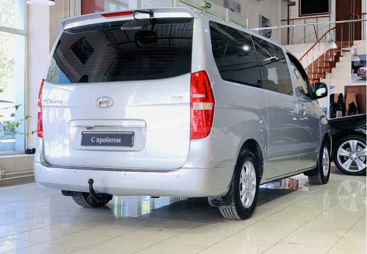 Hyundai Grand Starex