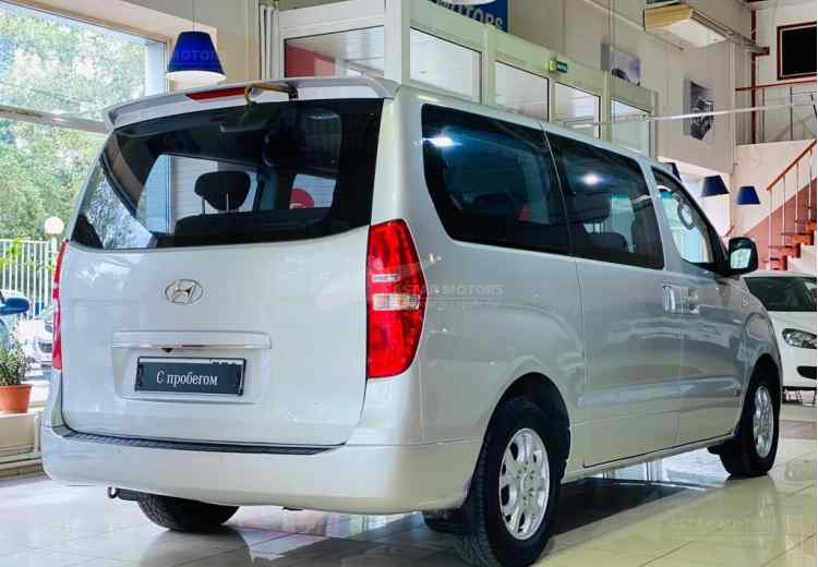 Hyundai Grand Starex