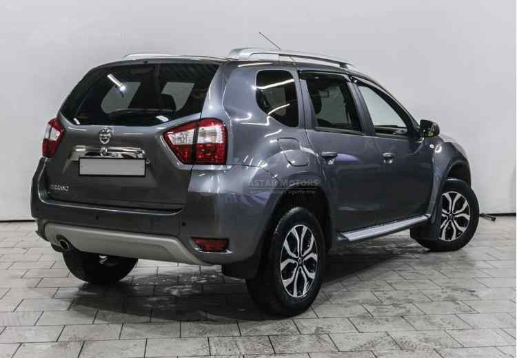 Nissan Terrano III (D10)