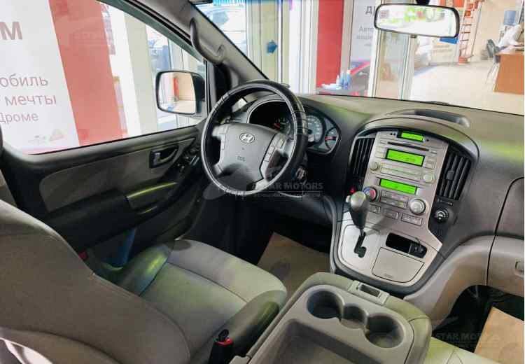 Hyundai Grand Starex