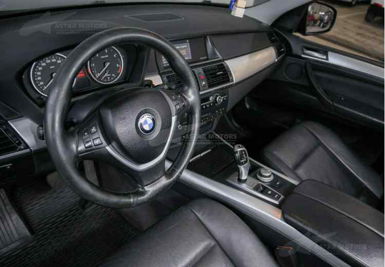 BMW X5 II (E70)