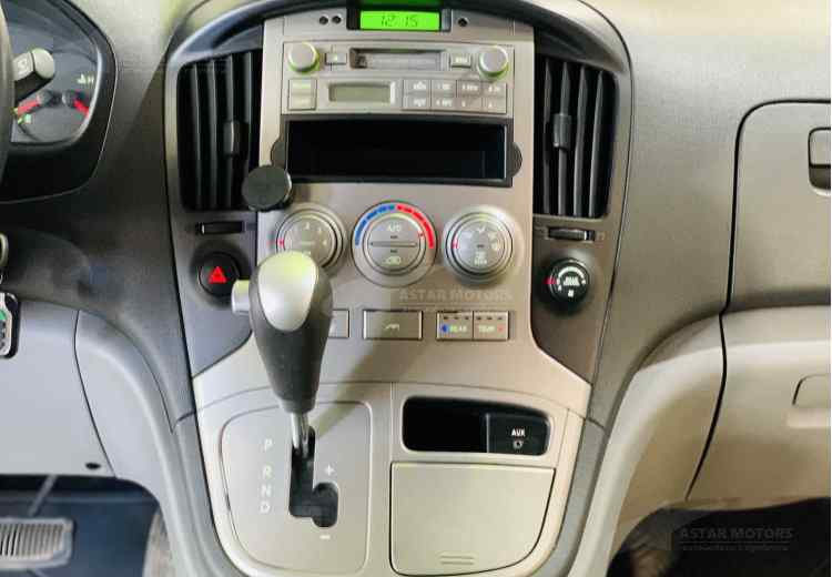 Hyundai Grand Starex