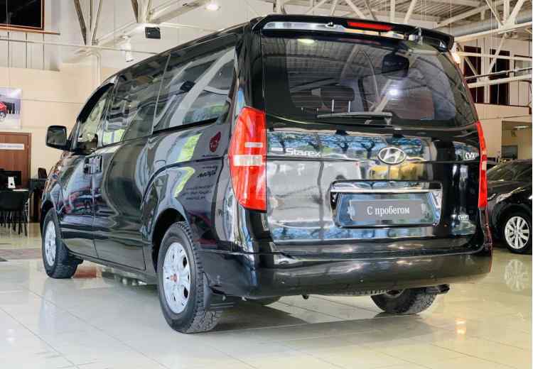 Hyundai Grand Starex