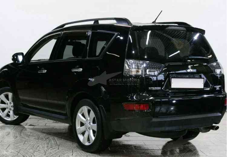 Mitsubishi Outlander III