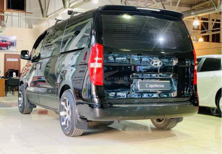 Hyundai Grand Starex