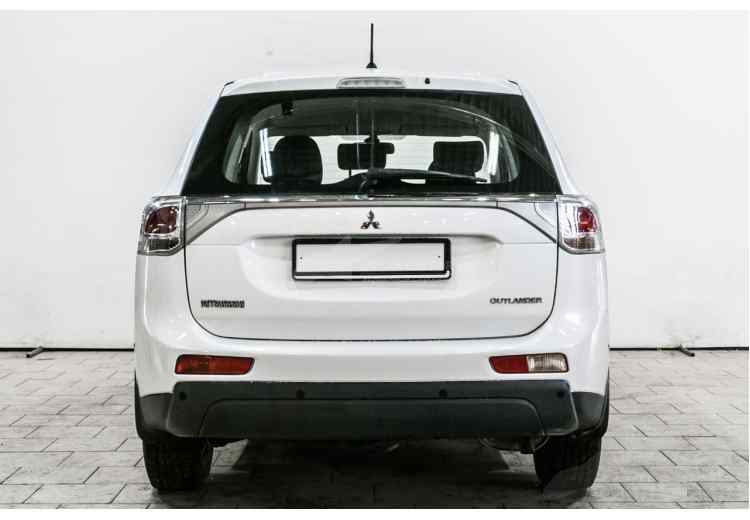 Mitsubishi Outlander III